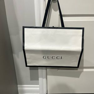 Gucci shopping bag
